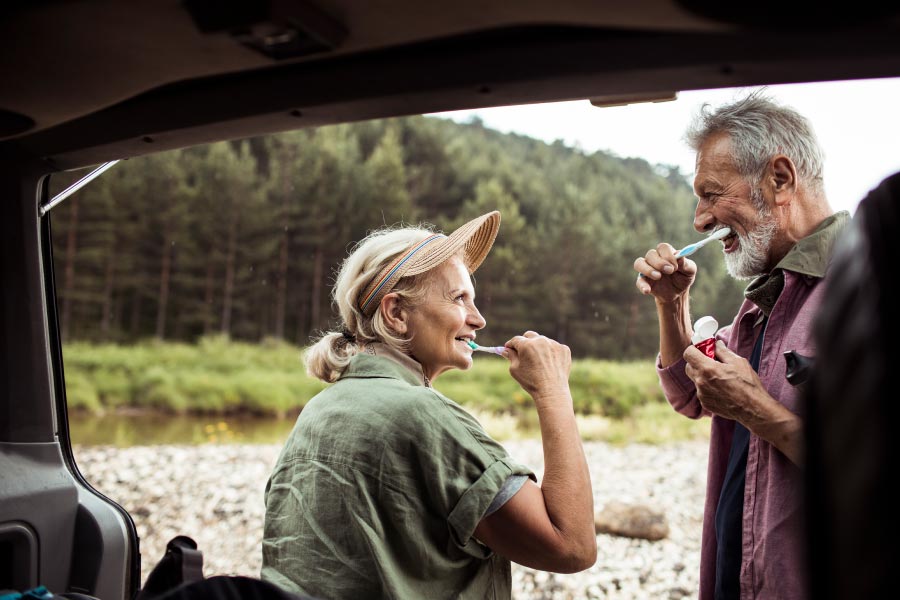 How To Care for Your Teeth While Traveling